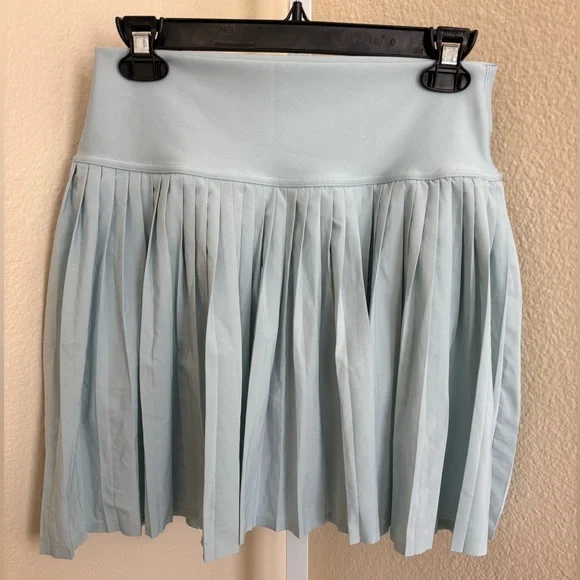 Alo Yoga Grand Slam Tennis Skirt in Baby Blue - Size L - Picture 4 of 6
